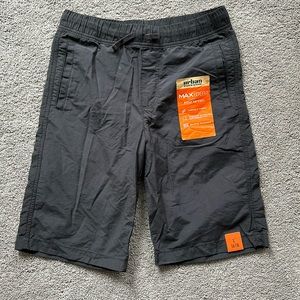 NWT Urban Pipeline Large Gray Shorts